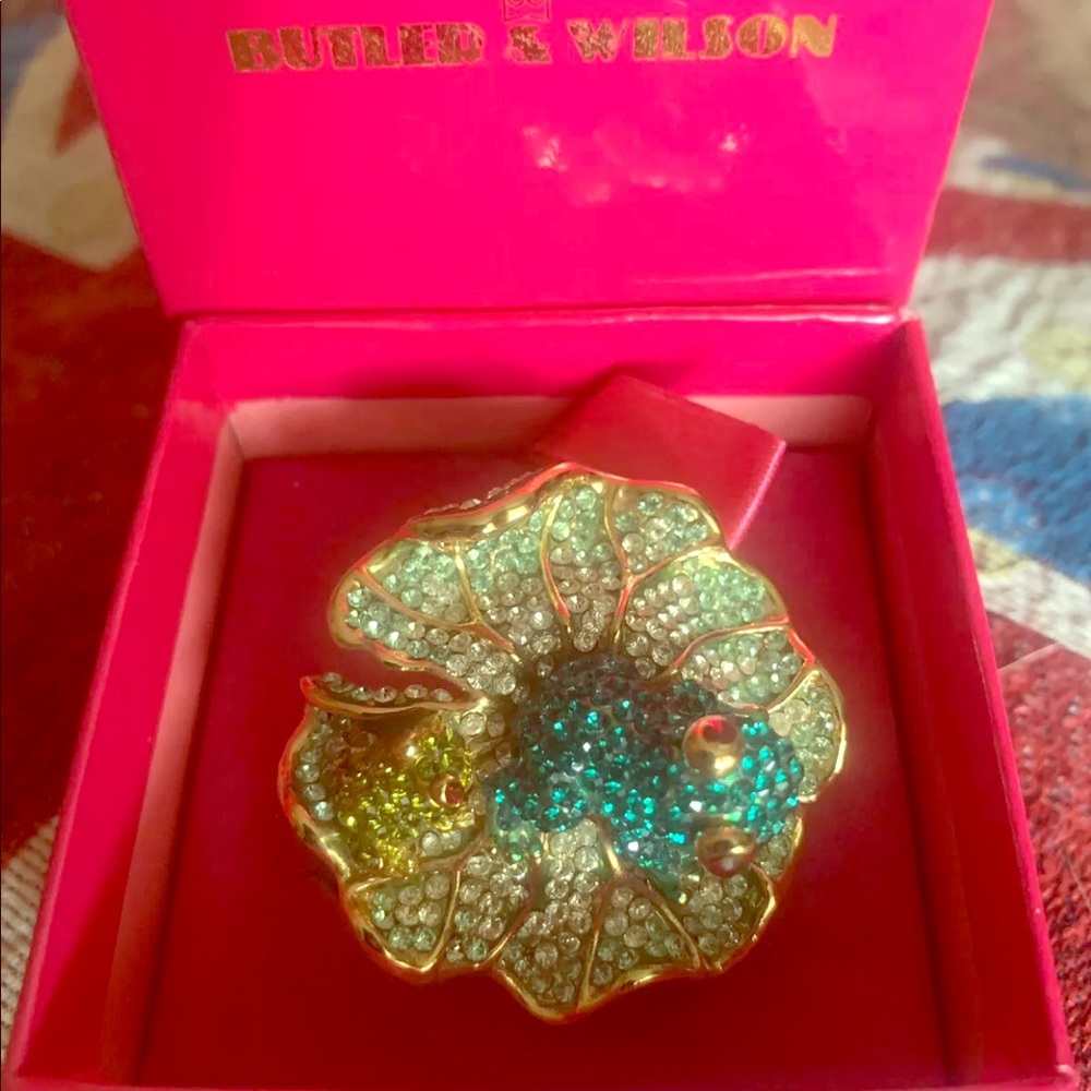 Butler & Wilson Green Frog On Lily Swarovski  Ring